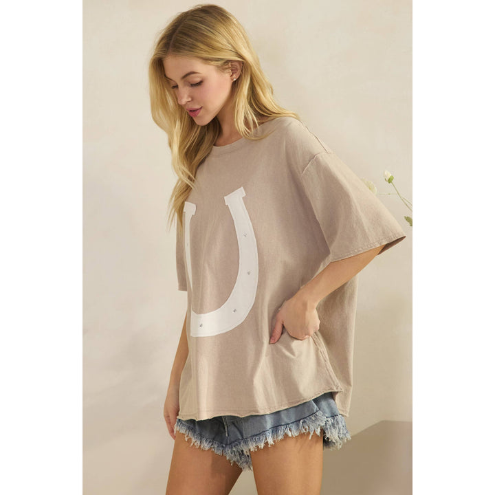 LUCKY CHARM HORSESHOE OVERSIZED TEE