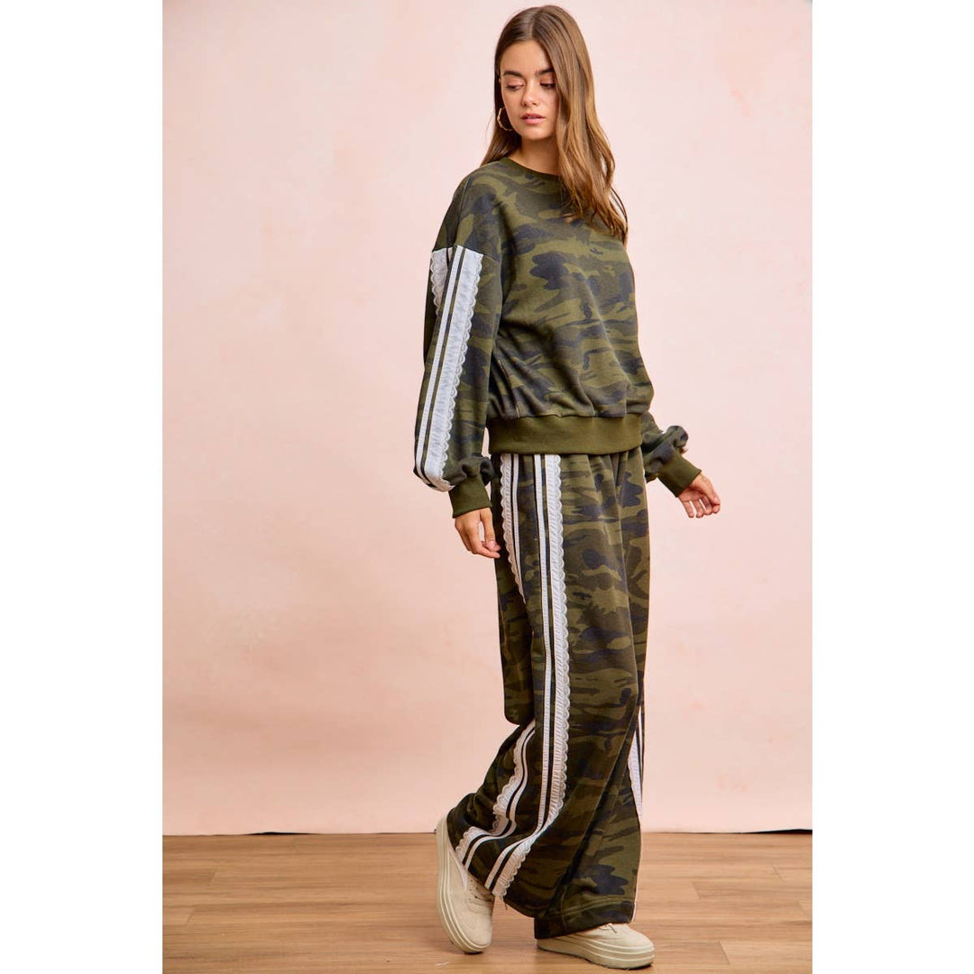 Pants - CAMOUFLAGE FRENCH TERRY LACE CONTRAST SWEATPANTS - - Cultured Cloths Apparel