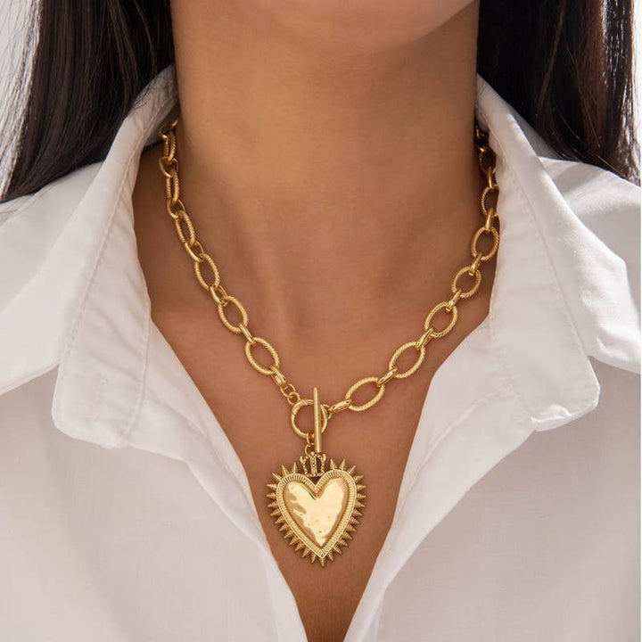 Accessories, Necklaces - SPIKED HEART CHUNKY CHAIN TOGGLE NECKLACE | 40NK9575 - GOLD - Cultured Cloths Apparel