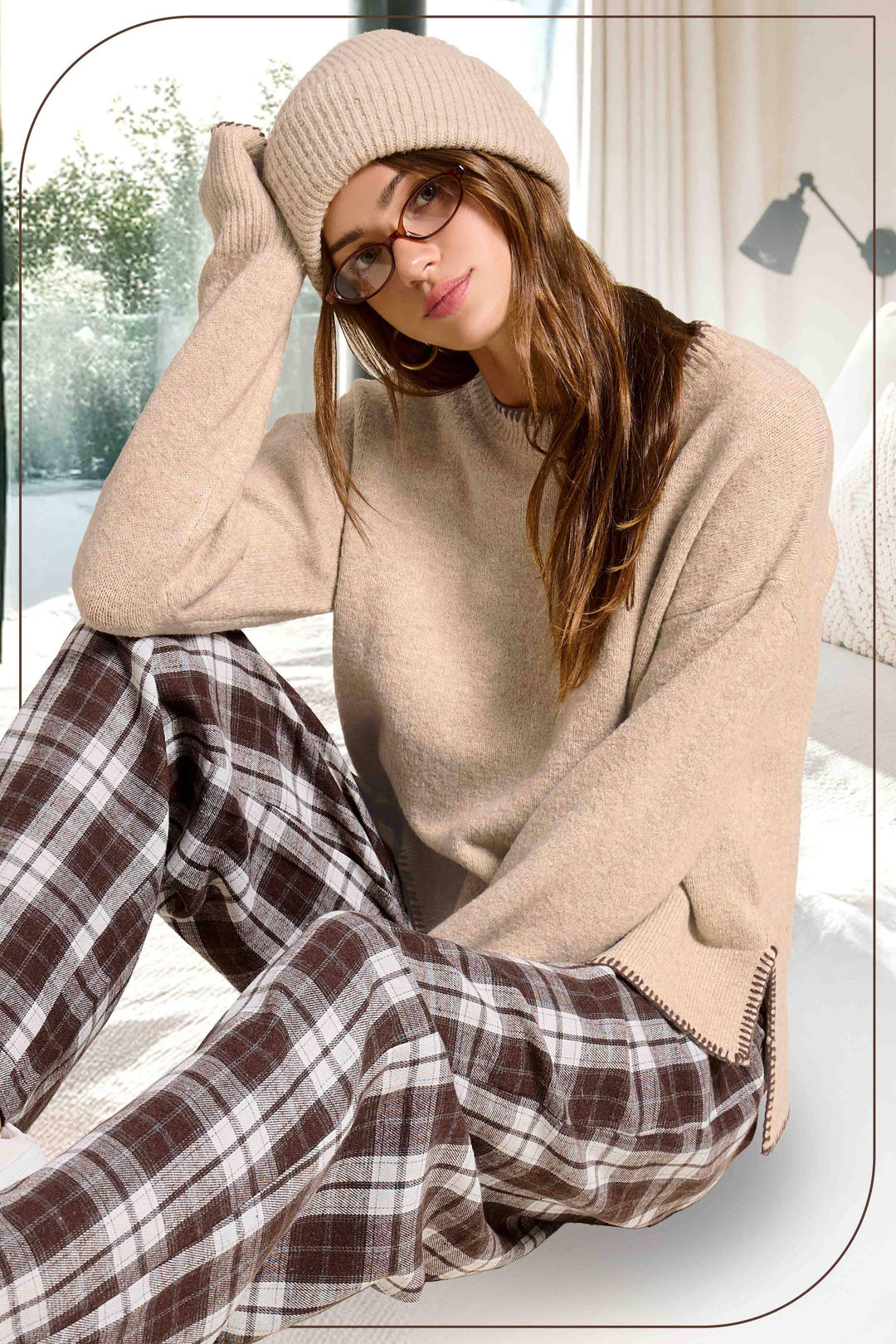 Hi-Low Crew Neck Sweater W/ Contrast Blanket Stitch