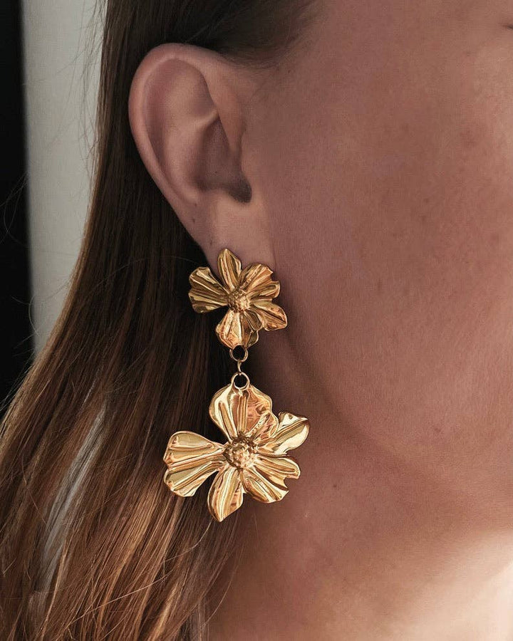 Accessories, Jewelry - Peggy Vintage Gold Flower Earrings - - Cultured Cloths Apparel