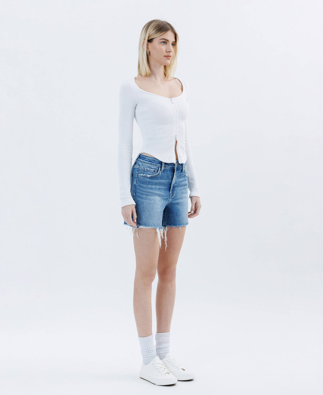 - HIGH RISE RAW HEM BOYFRIEND SHORTS T6753 - - Cultured Cloths Apparel