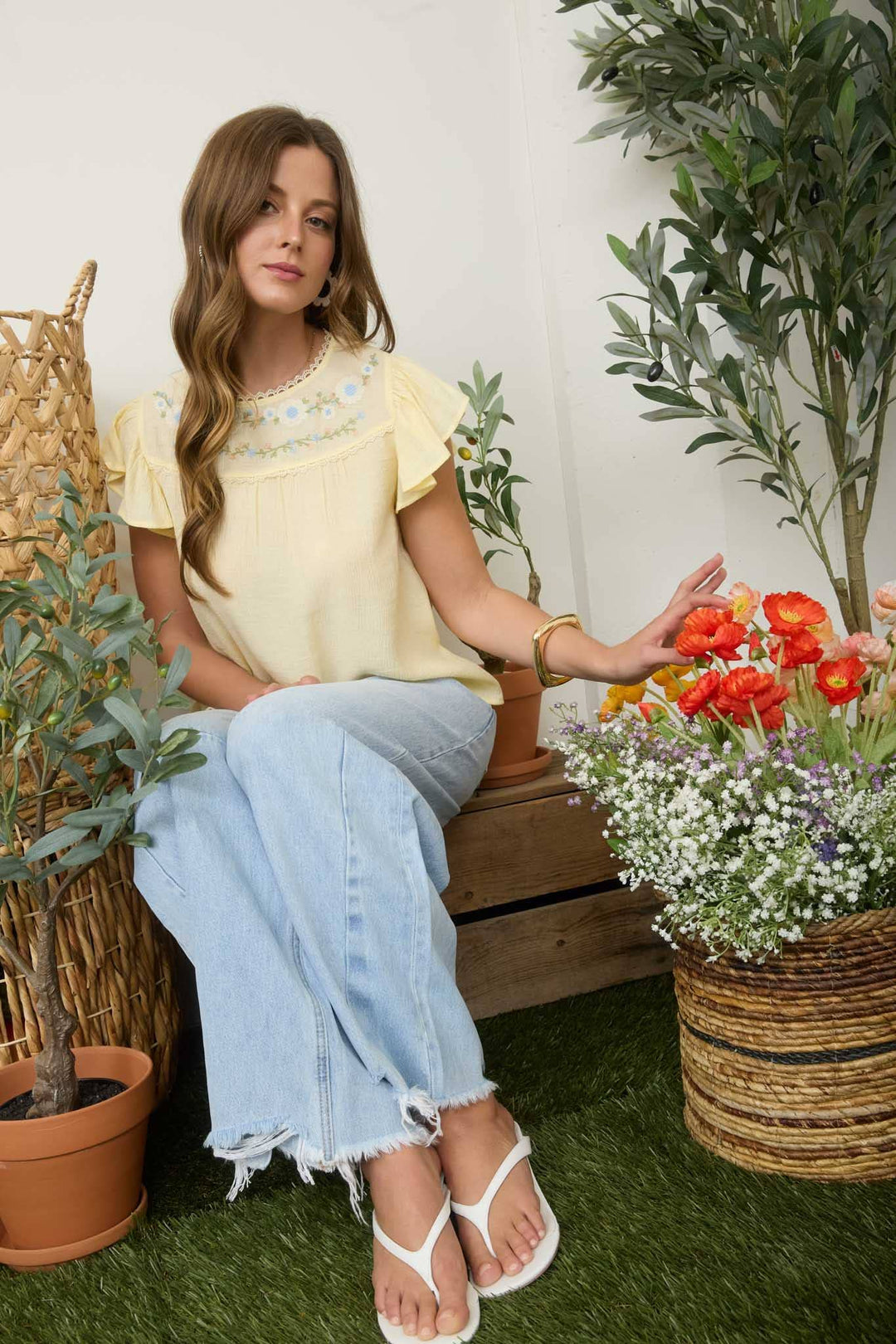 FLORAL YOKE EMBROIDERY RUFFLE SLEEVE TOP