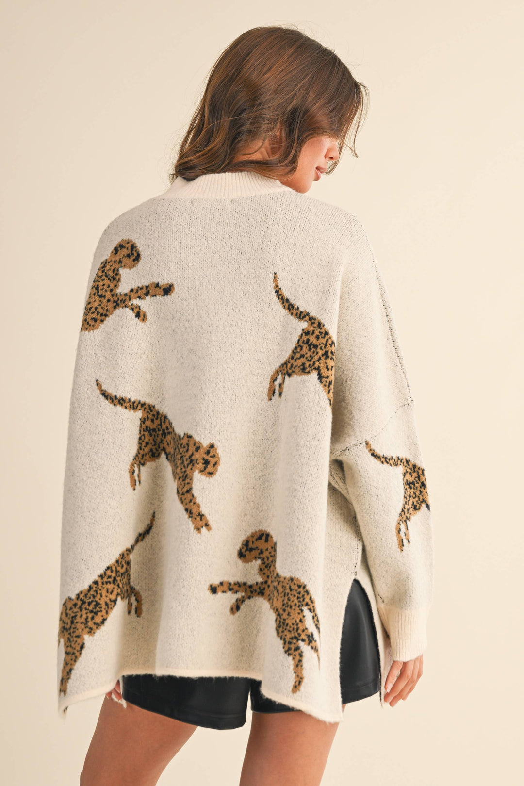 CHEETAH PRINT OVERSIZED MOCK NECK SWEATER TOP
