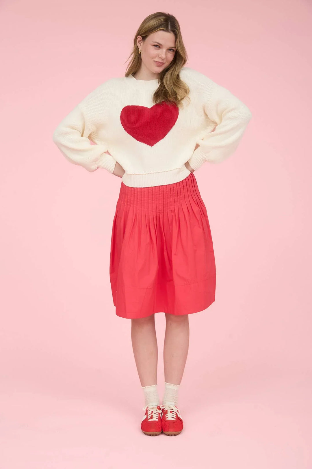 HEART JACQUARD CREW NECK KNIT PULLOVER SWEATER