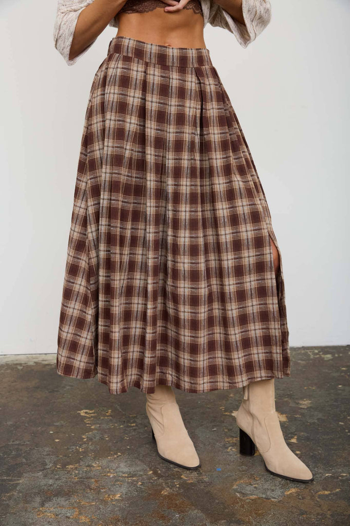 PLAID PLEATED SIDE SLIT MIDI SKIRT