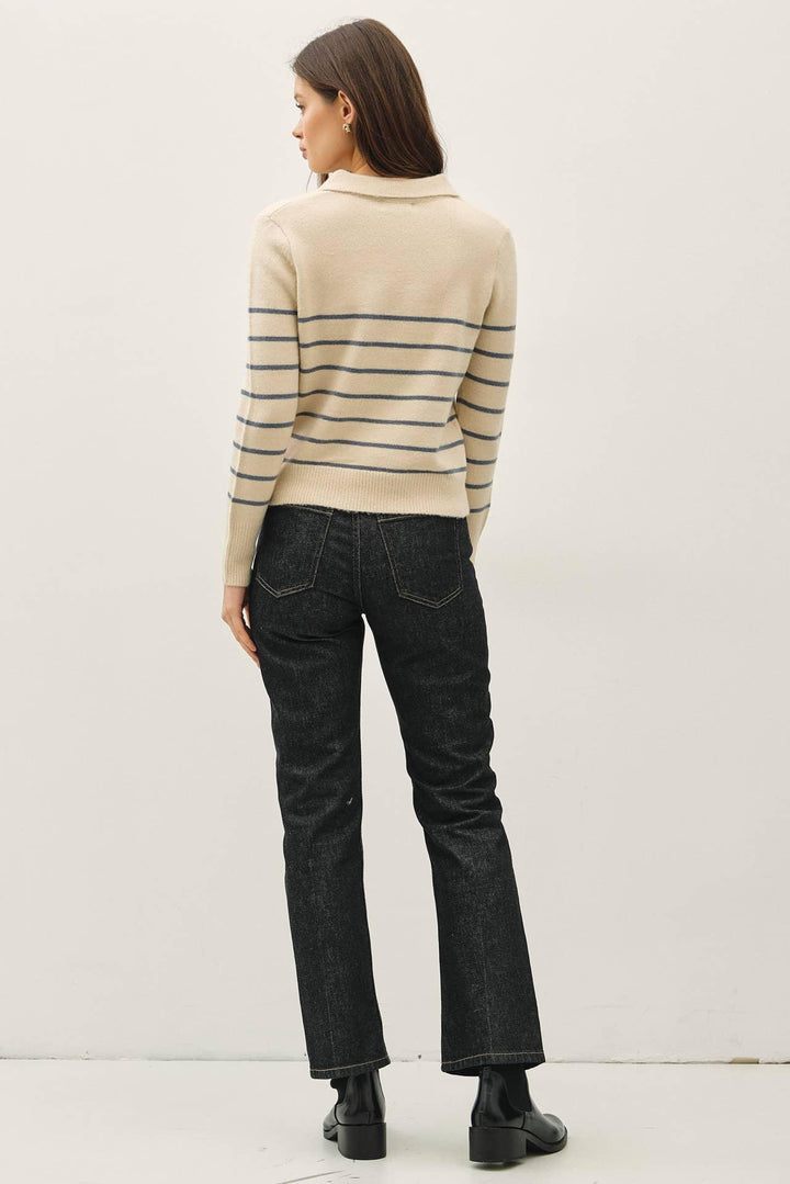 COLLARED V-NECK SWEATER WITH STRIPE