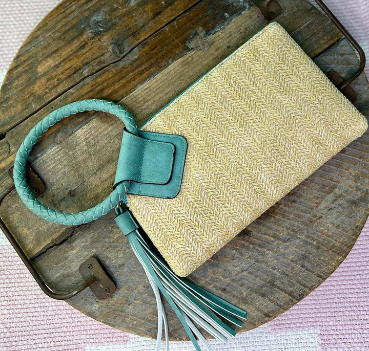 - Cheyenne Straw Wristlet/Clutch With Tassel - - Cultured Cloths Apparel