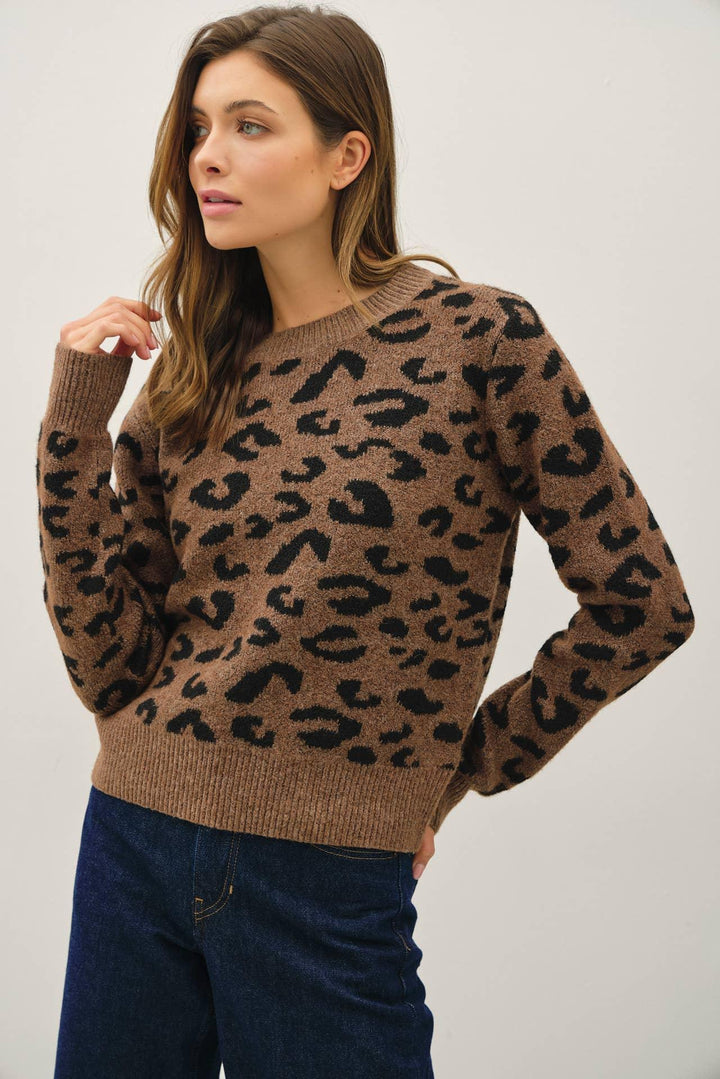 LEOPARD JACUARD CREWNECK SWEATER