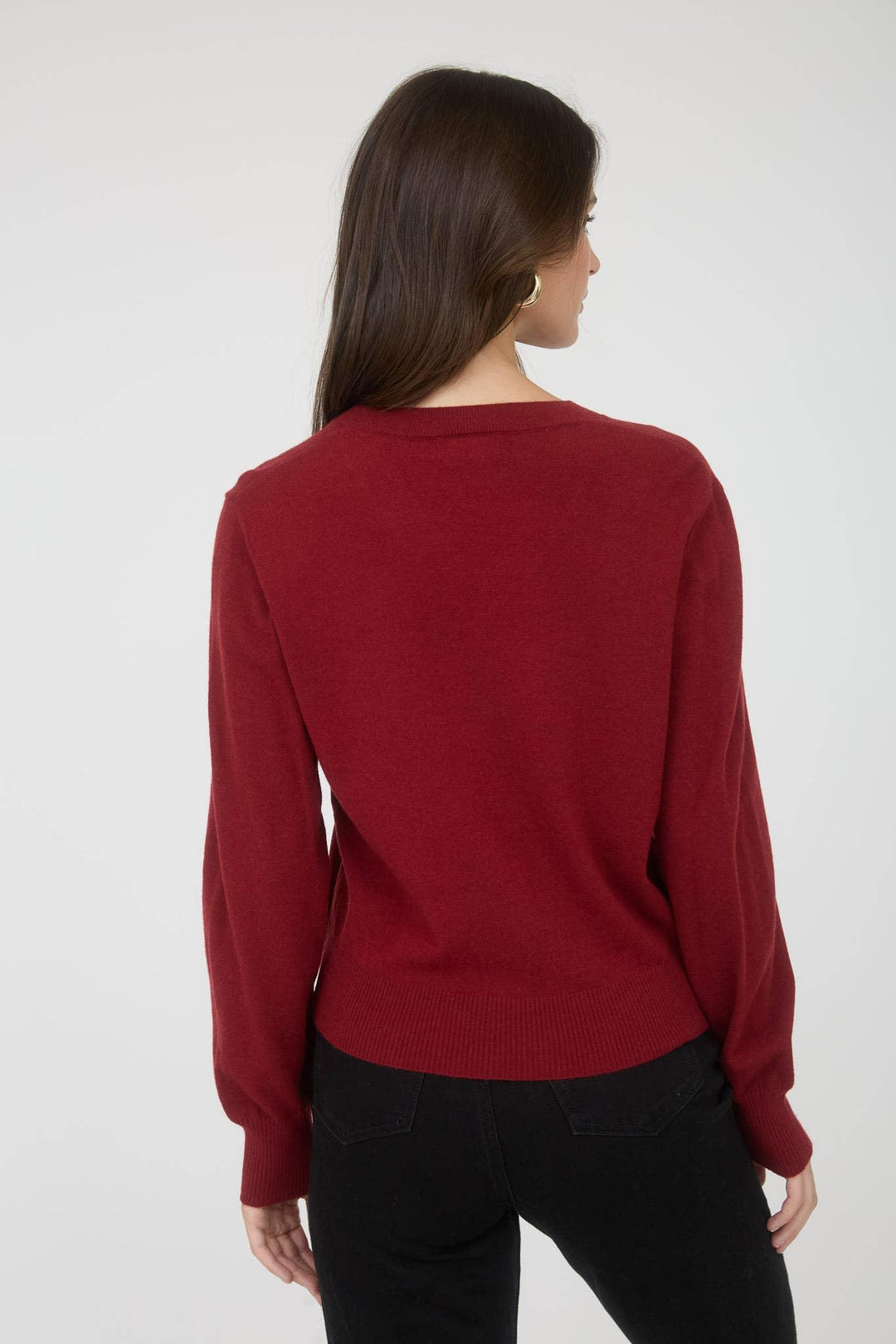 Women's Sweaters - V NECK LONG SLEEVE SOLID KNIT PULLOVER SWEATER - - Cultured Cloths Apparel