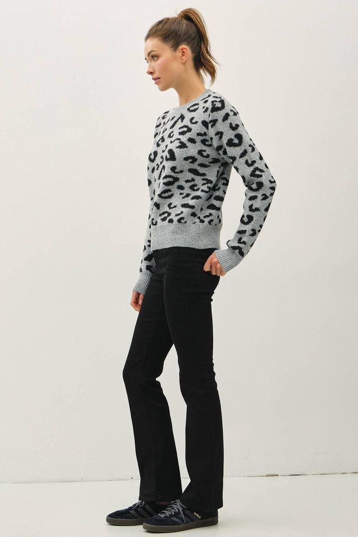 LEOPARD JACUARD CREWNECK SWEATER