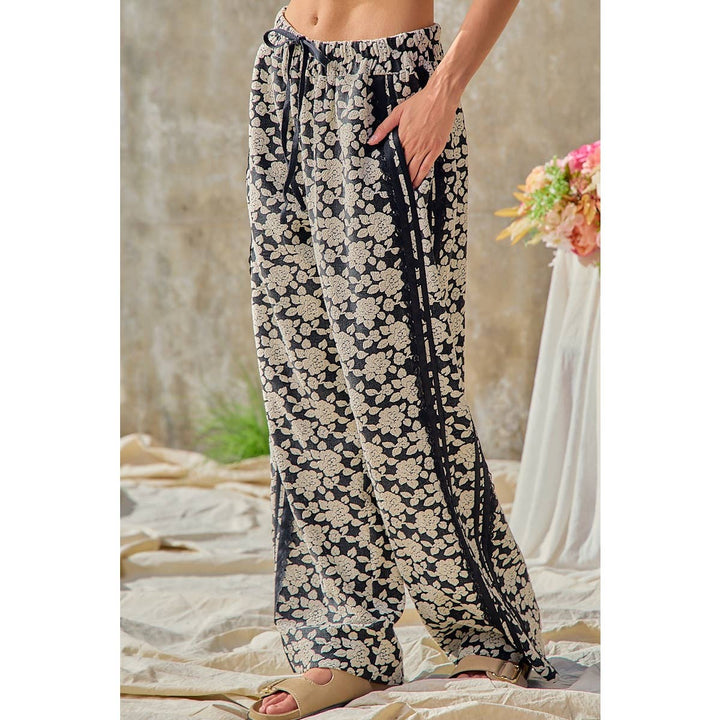FLORAL JACQUARD SIDE LACE TRIM ELASTIC PANTS