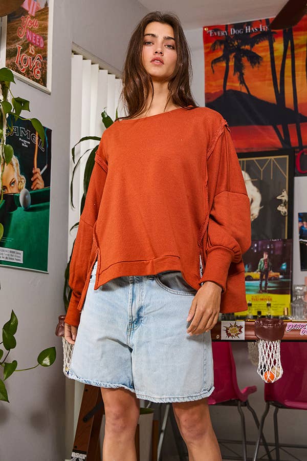 T2369 Raw Edge Detail Hi-Low Hem Solid Terry Top