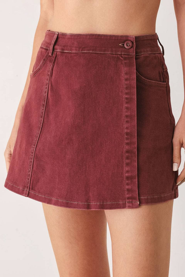 solid woven skort