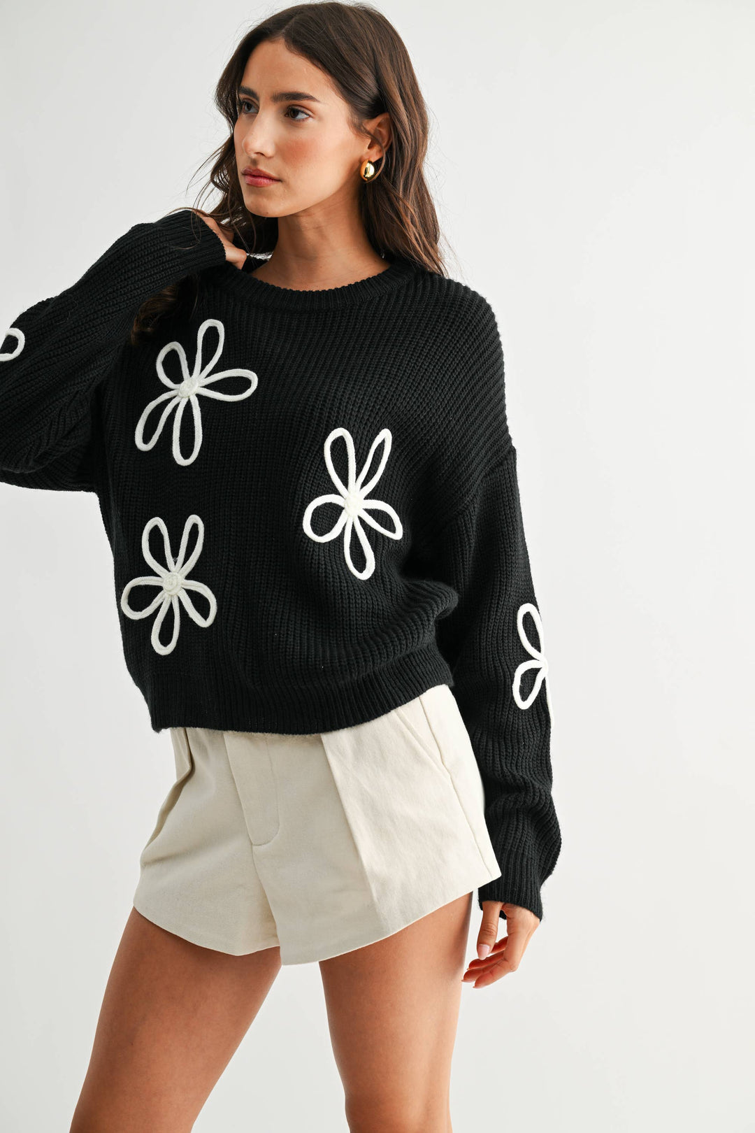 DAISY LOOP KNIT SWEATER
