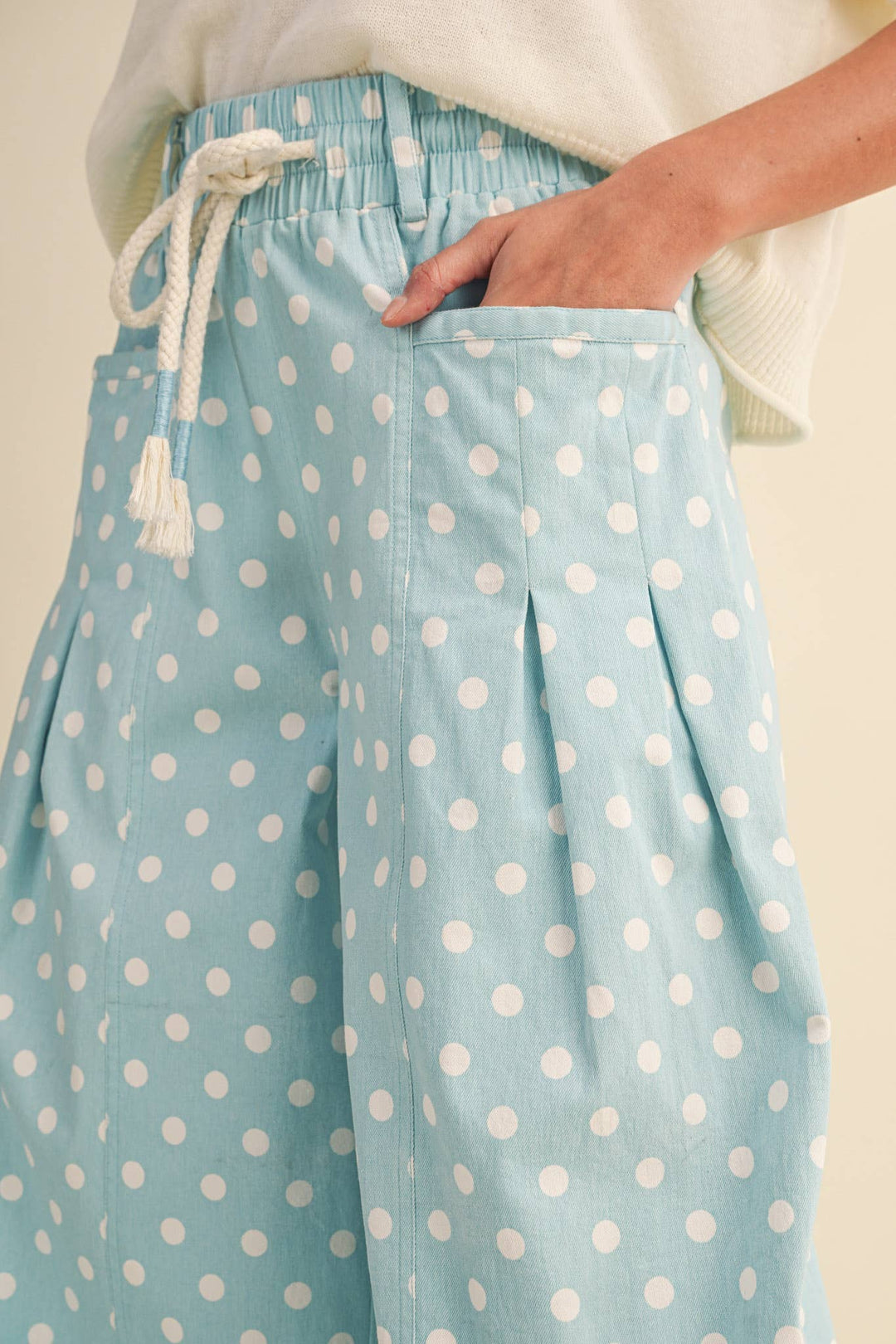 POLKA DOT PLEATED BARREL PANTS