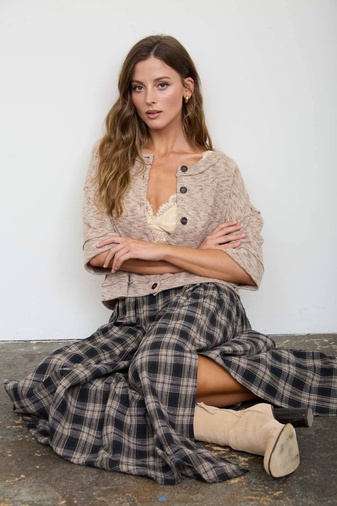 PLAID PLEATED SIDE SLIT MIDI SKIRT