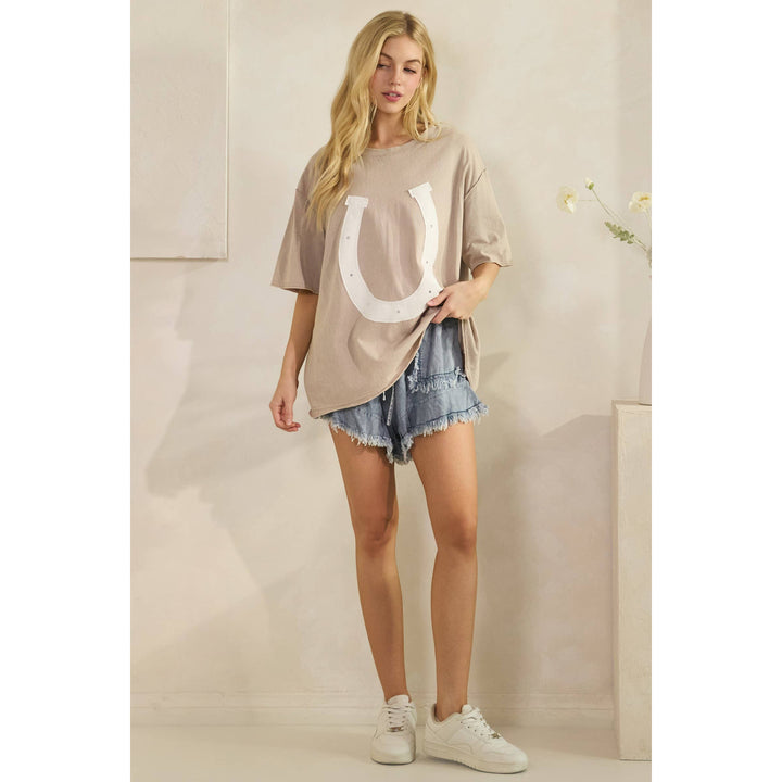 LUCKY CHARM HORSESHOE OVERSIZED TEE