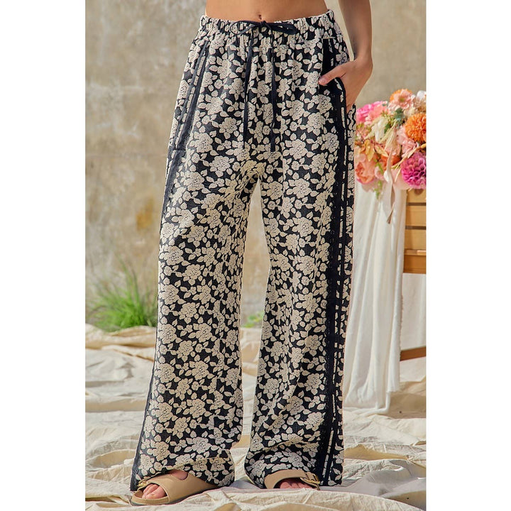 FLORAL JACQUARD SIDE LACE TRIM ELASTIC PANTS