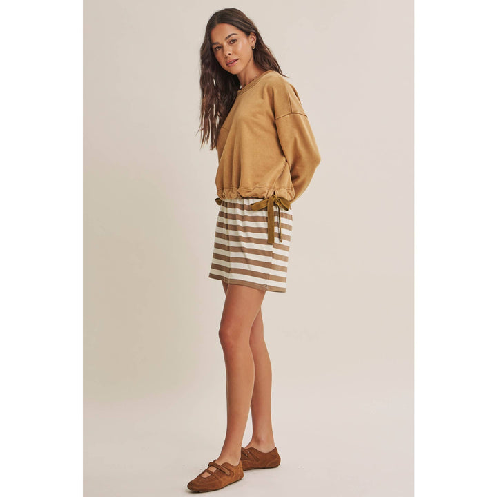 SOFT FADED MINERAL-WASHED SWEATSHIRT WITH CINCHED WAIST