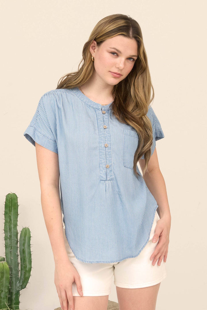 STRIPE CHAMBRAY HENLEY RUCHED DETAIL TOP