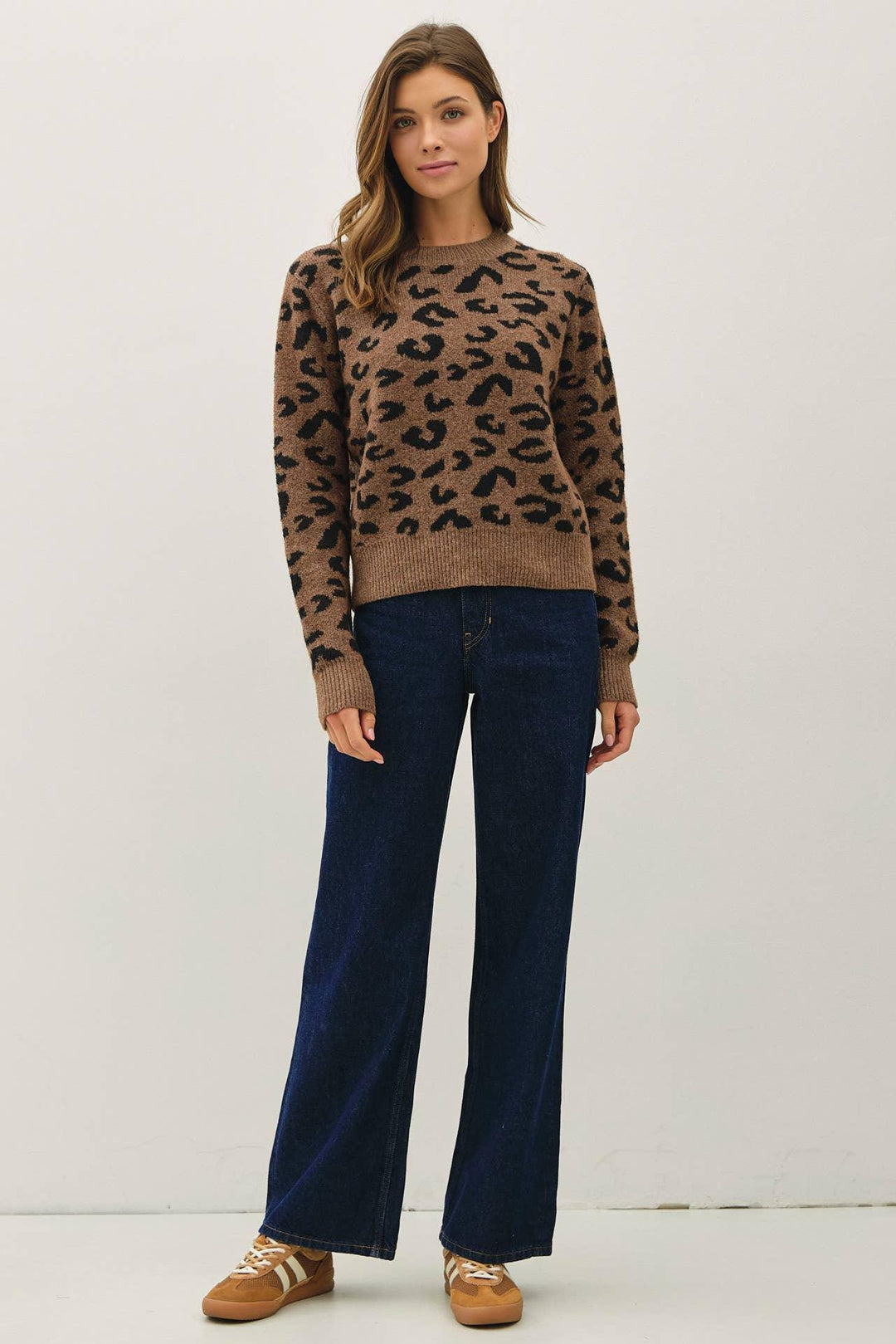 LEOPARD JACUARD CREWNECK SWEATER