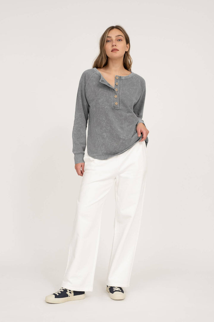 Women's Long Sleeve - WASHED HENLEY RAGLAN LONG SLEEVE KNIT TOP - - Cultured Cloths Apparel