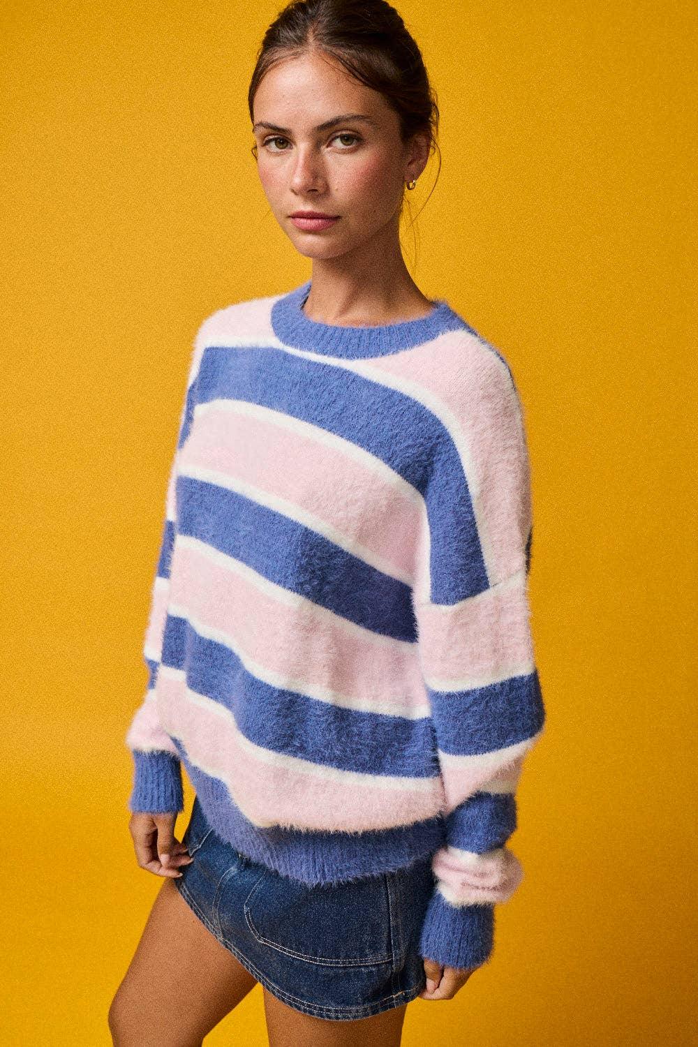 FUZZY KNIT SWEATER TOP