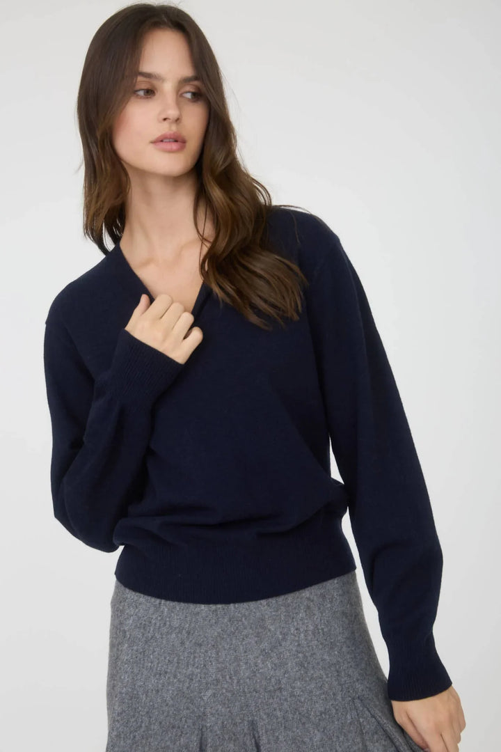 Women's Sweaters - V NECK LONG SLEEVE SOLID KNIT PULLOVER SWEATER - NAVY - Cultured Cloths Apparel