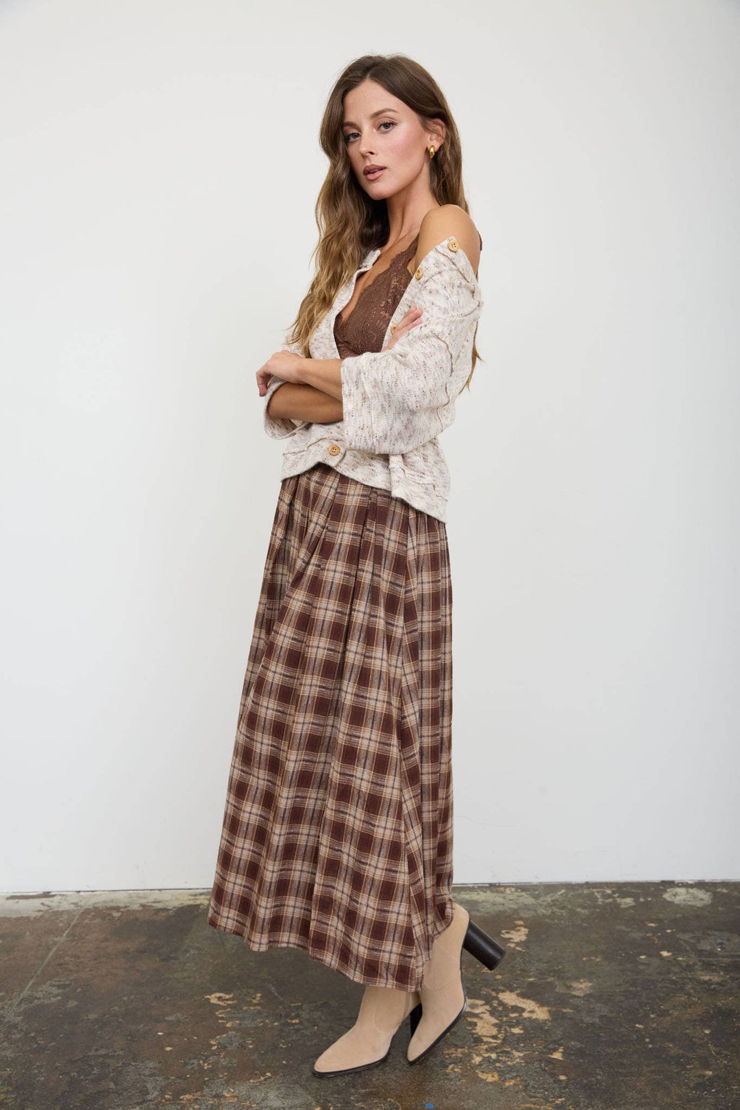 PLAID PLEATED SIDE SLIT MIDI SKIRT