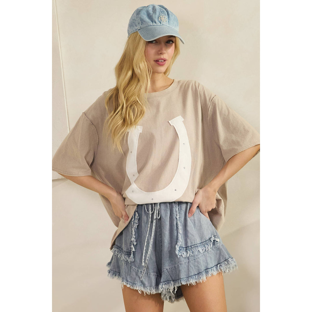 LUCKY CHARM HORSESHOE OVERSIZED TEE