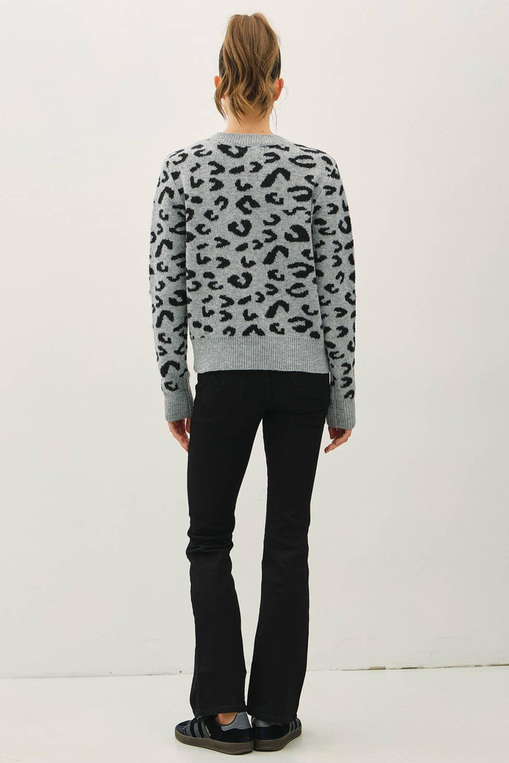 LEOPARD JACUARD CREWNECK SWEATER