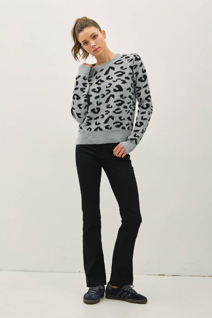 LEOPARD JACUARD CREWNECK SWEATER