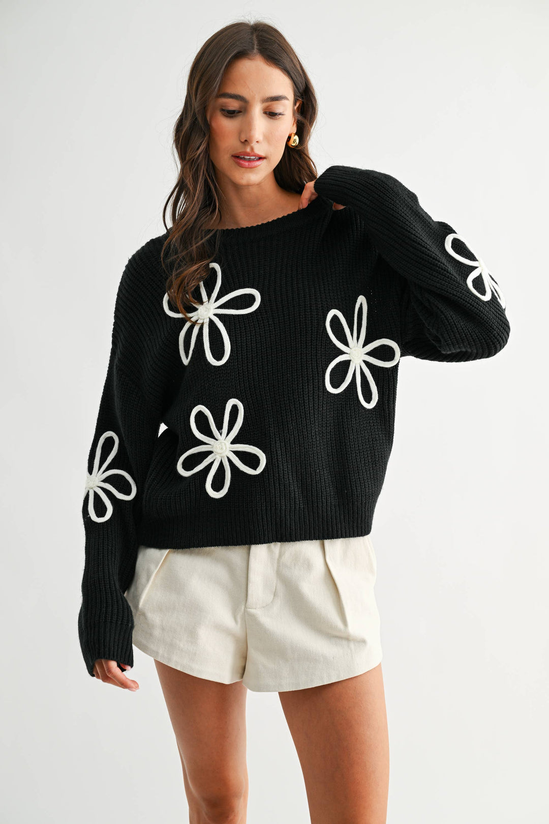 DAISY LOOP KNIT SWEATER