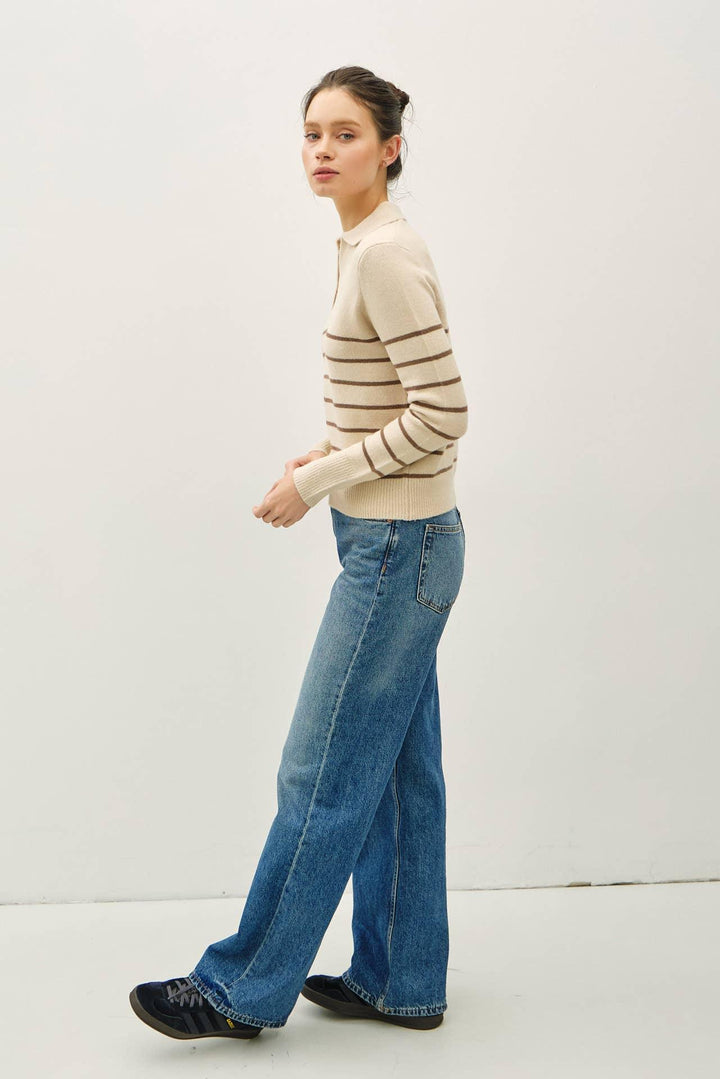 COLLARED V-NECK SWEATER WITH STRIPE