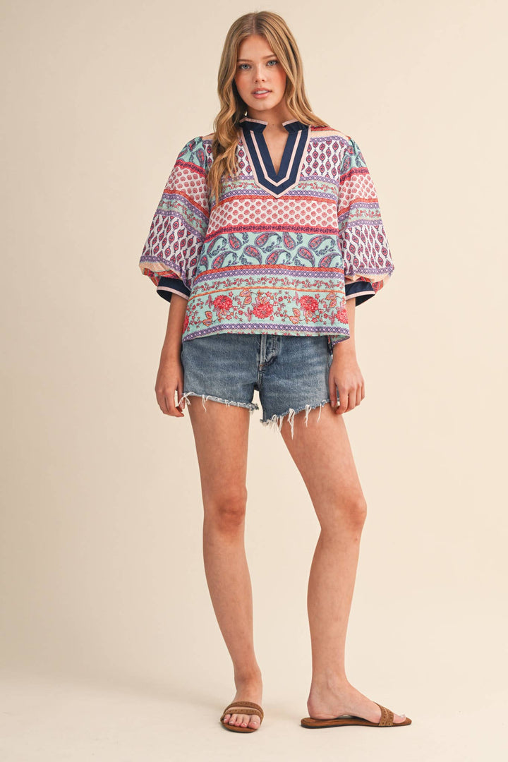 BUBBLE SLEEVE V NECK TOP