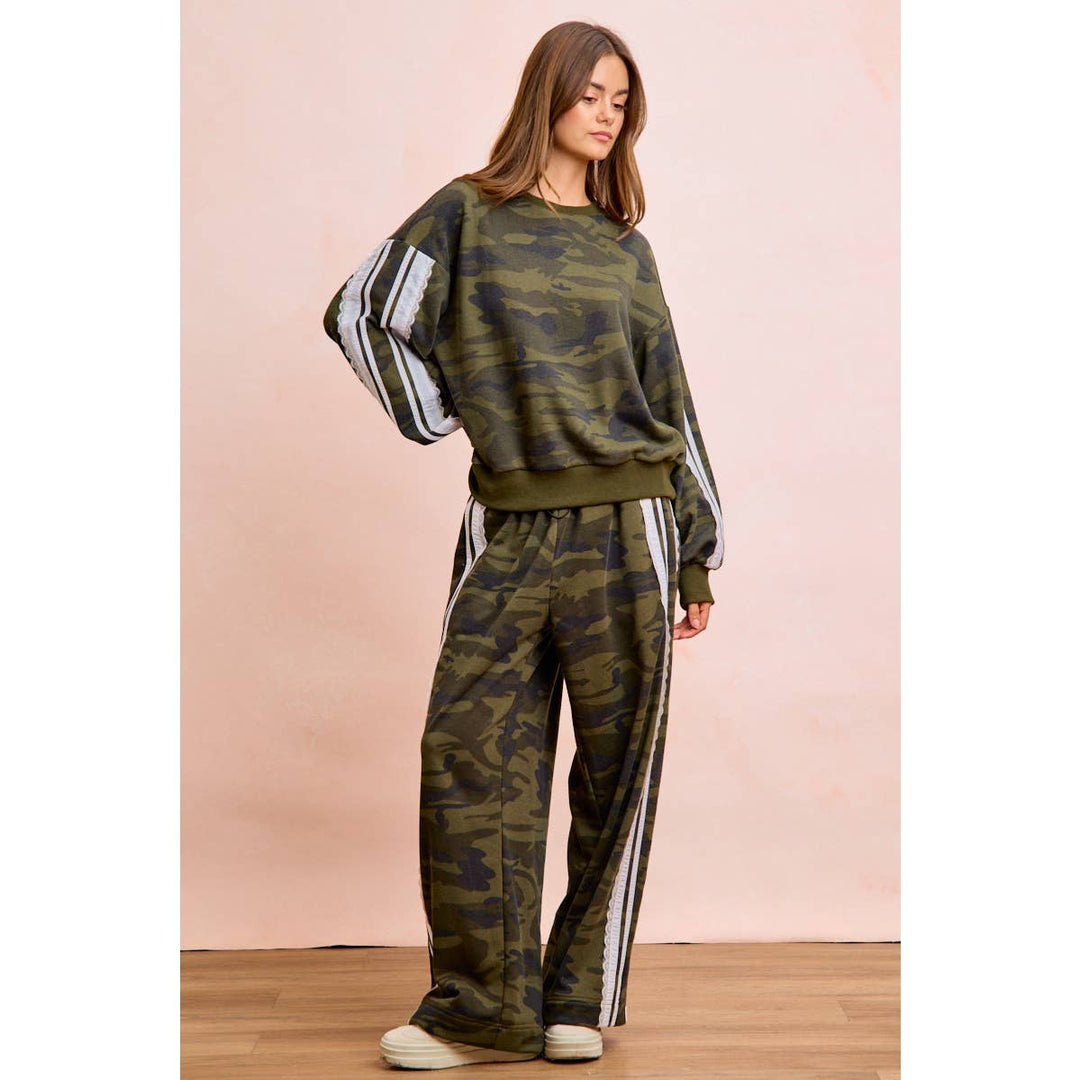 Pants - CAMOUFLAGE FRENCH TERRY LACE CONTRAST SWEATPANTS - - Cultured Cloths Apparel