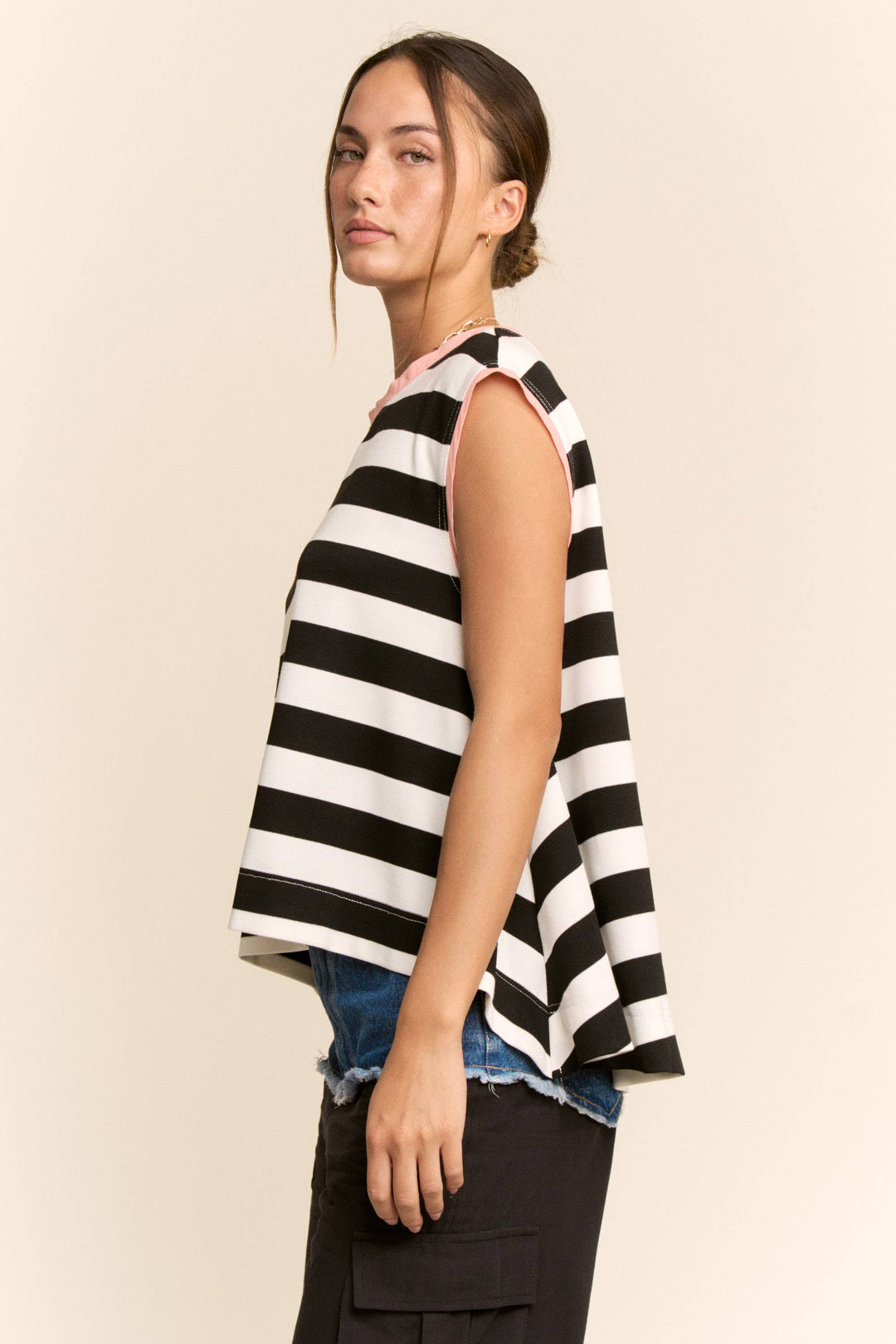 STRIPED SLEEVELESS RELAXED FIT TOP