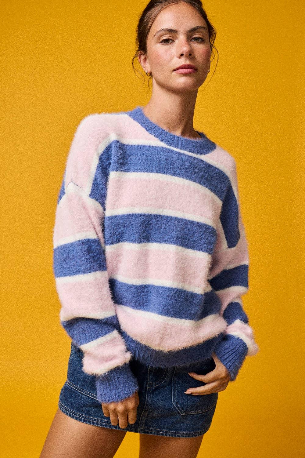 FUZZY KNIT SWEATER TOP