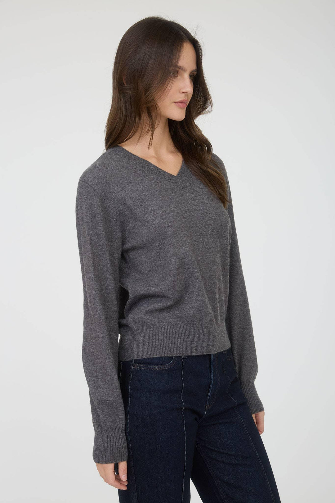 Women's Sweaters - V NECK LONG SLEEVE SOLID KNIT PULLOVER SWEATER - - Cultured Cloths Apparel