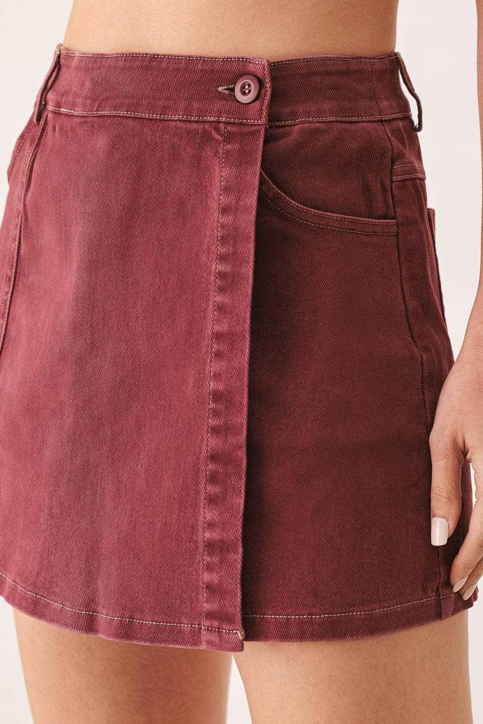 solid woven skort