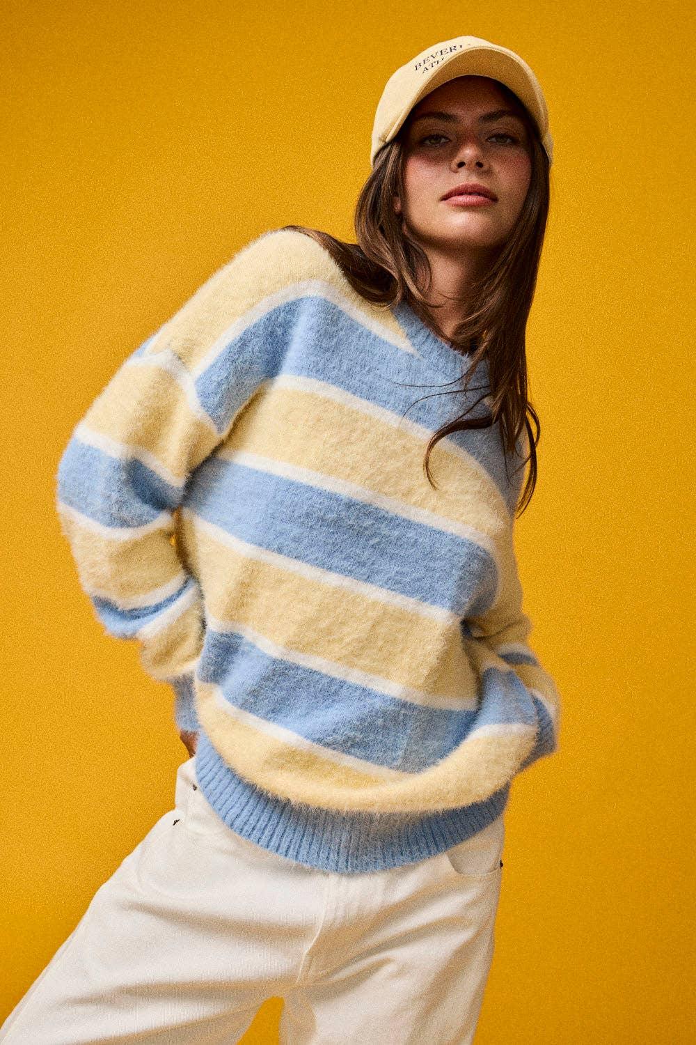 FUZZY KNIT SWEATER TOP