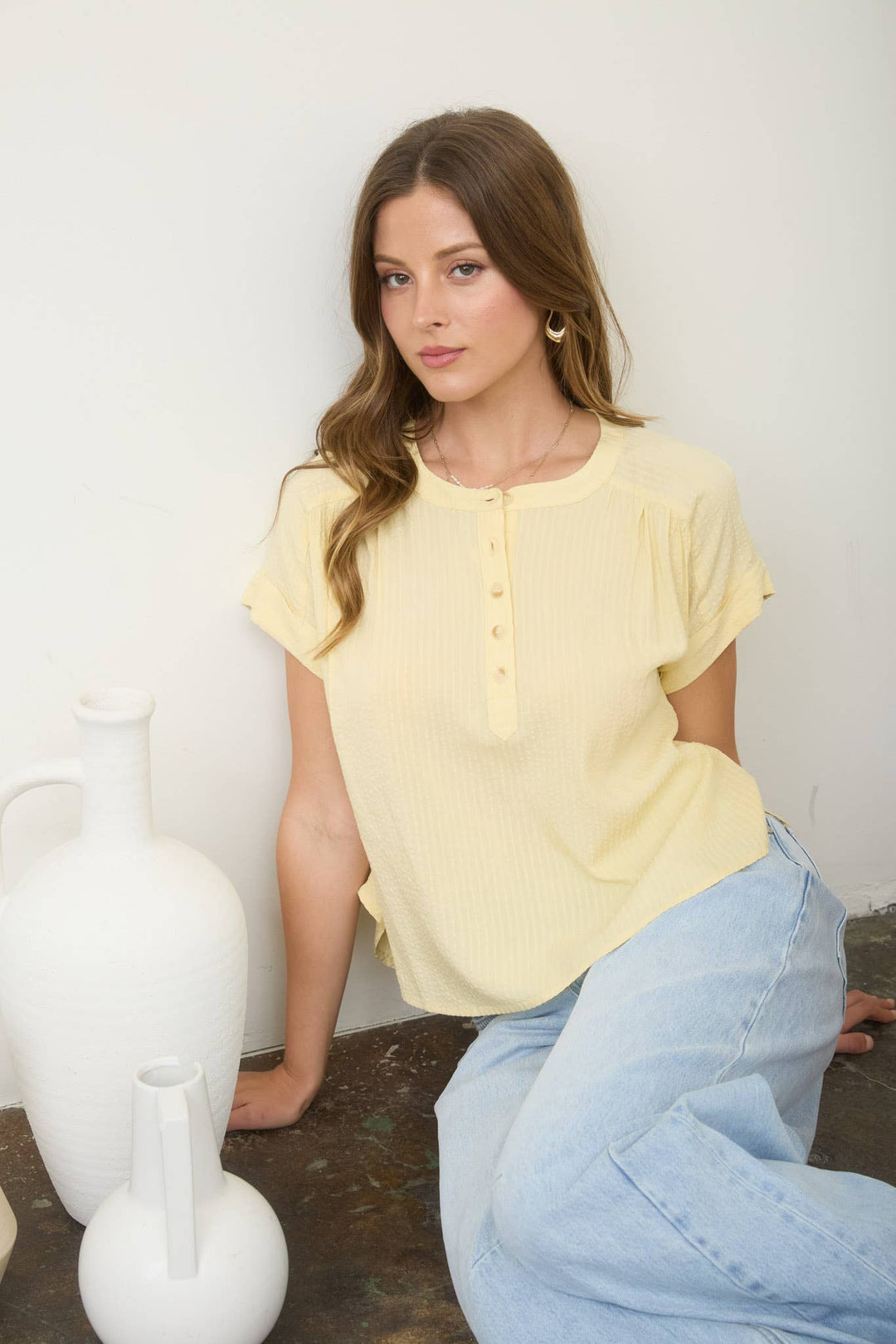 RUCHED SHOULDER DETAIL SHORT SLEEVE HENLEY TOP