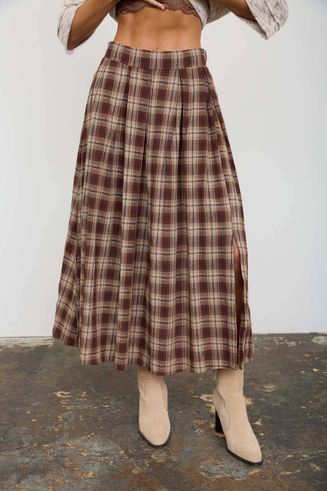 PLAID PLEATED SIDE SLIT MIDI SKIRT