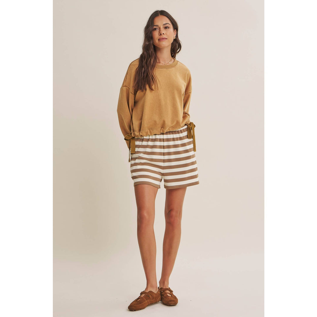 SOFT FADED MINERAL-WASHED SWEATSHIRT WITH CINCHED WAIST