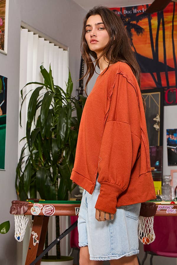 T2369 Raw Edge Detail Hi-Low Hem Solid Terry Top