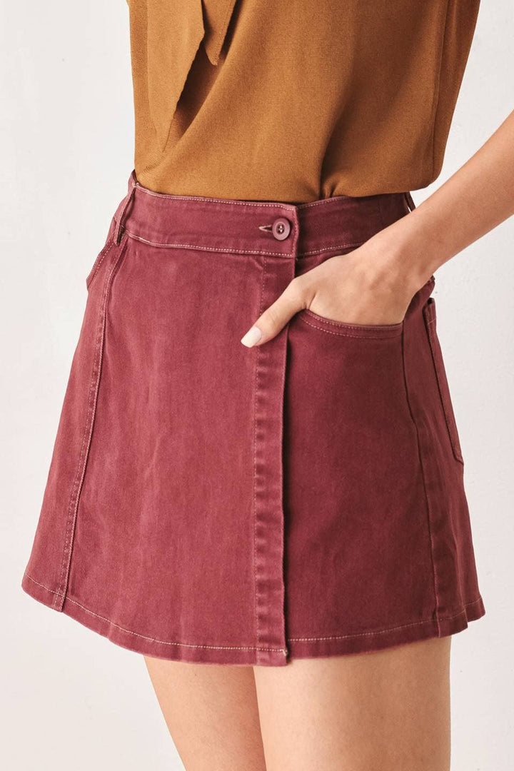solid woven skort
