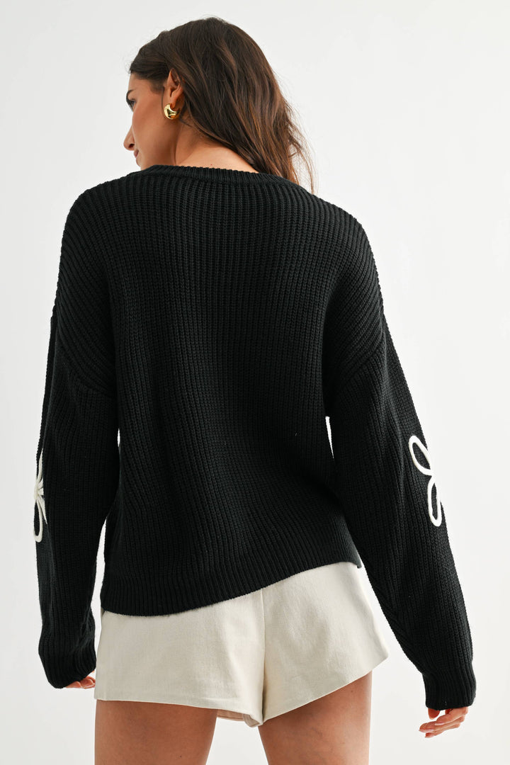 DAISY LOOP KNIT SWEATER