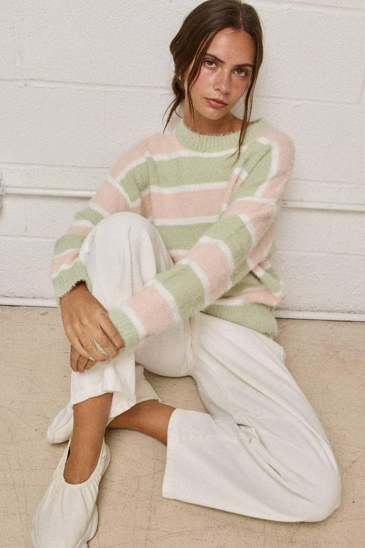 FUZZY KNIT SWEATER TOP