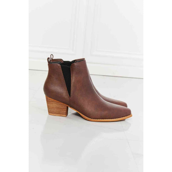 Shoes - MMShoes Back At It Point Toe Bootie in Chocolate -  - Cultured Cloths Apparel